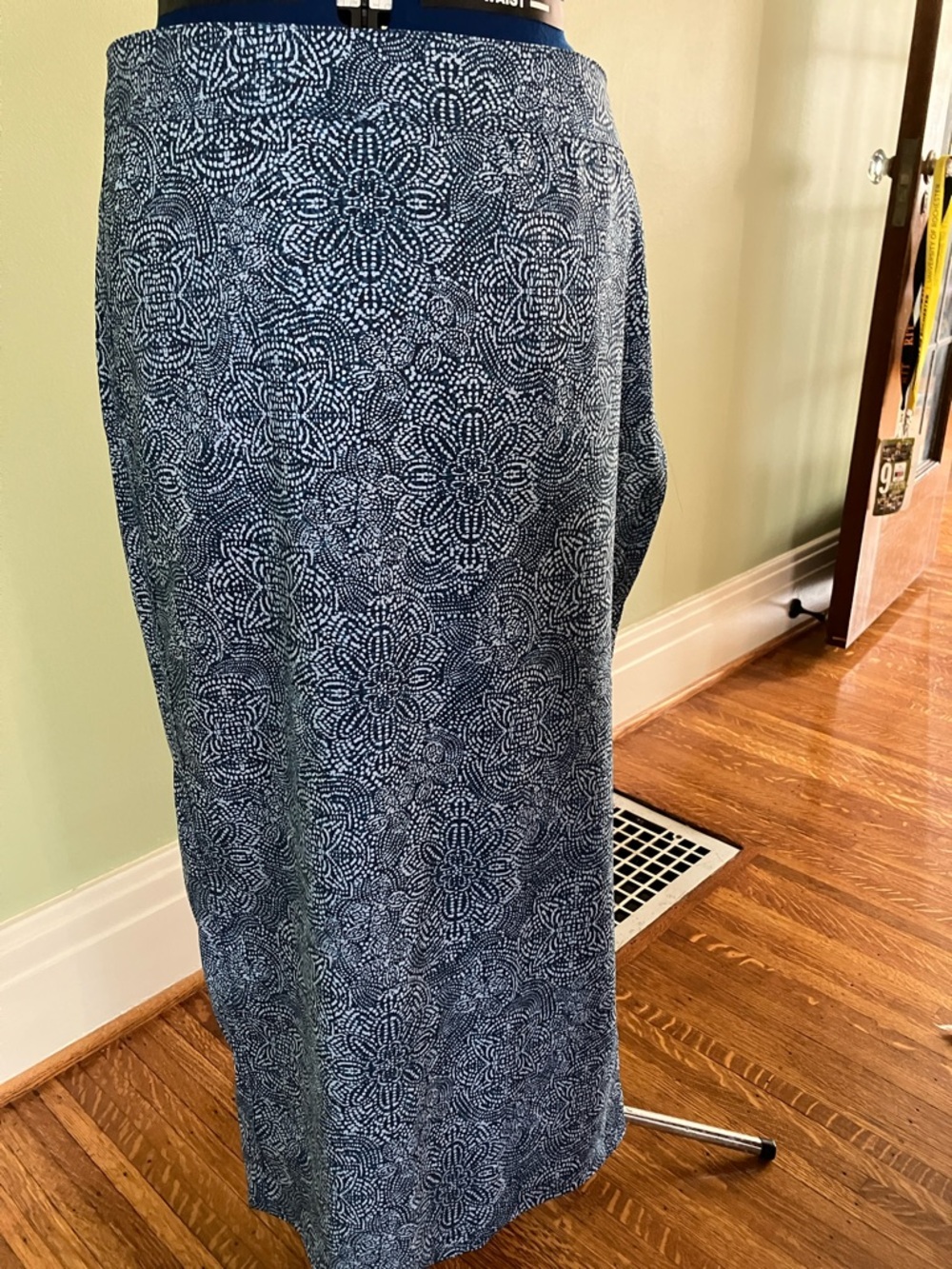 Ripskirt length 4 -  Blue and White long skirt Casella Midnight